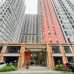Redliving Apartemen Transpark Juanda - Frams Properti Tower Jade With Netflix